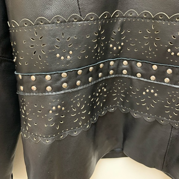 Pamela McCoy black leather jacket with studs and buckles in size M - Picture 6 of 9